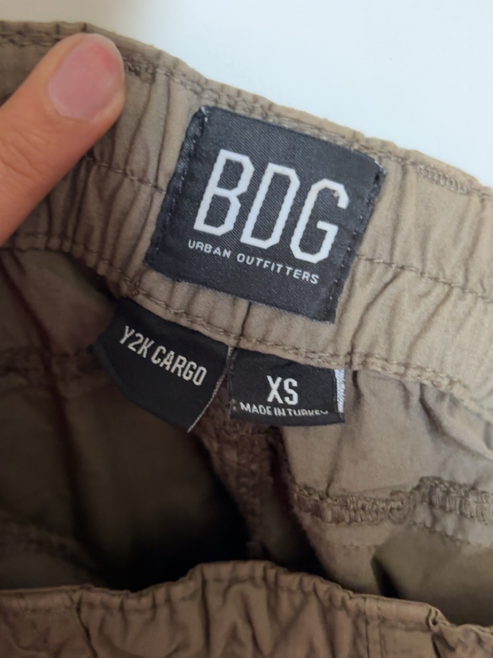 BDG Olive-Tan Cargo Shorts with Elastic Waist - XS